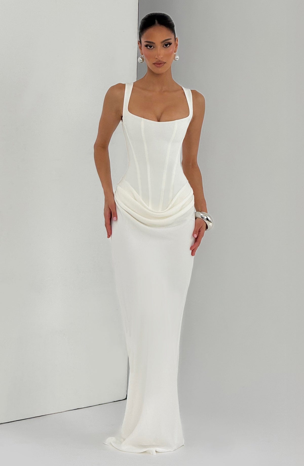 Leonor | Vestido maxi con escote cuadrado